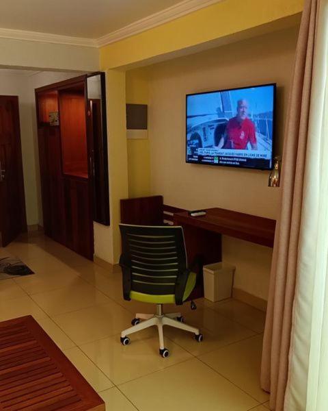 Grand Hotel Aeroport, Douala Extérieur photo
